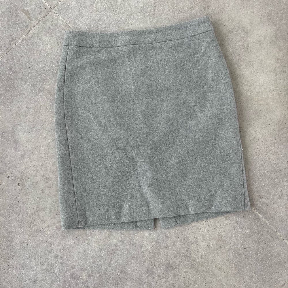 Womens J Crew Grey Wool Knee Length Career Pencil Skirt Sz 2p